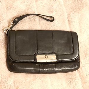 Coach Kristen Soft Vintage Leather Wallet Wristlet Great Condition